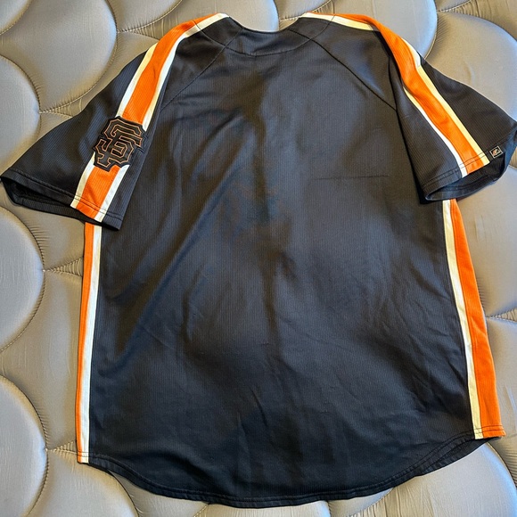 MLB Giants Logo Jersey - Picture 4 of 4
